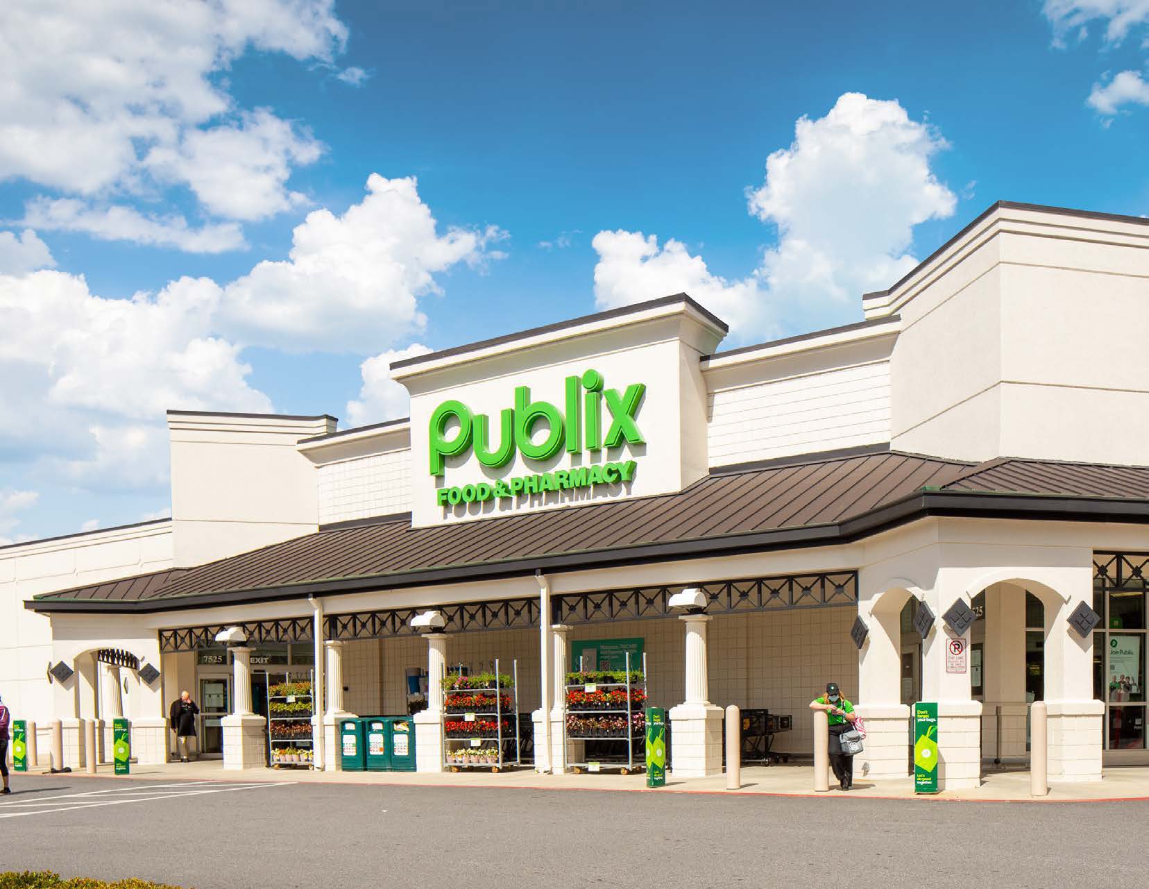 Blanton of Largo Capital secured financing for a grocery anchored retail center